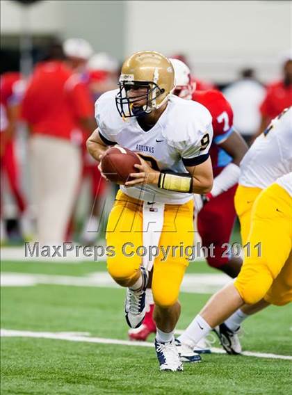 Thumbnail 1 in St. Thomas Aquinas vs. Skyline (Kirk Herbstreit National Kickoff Classic) photogallery.