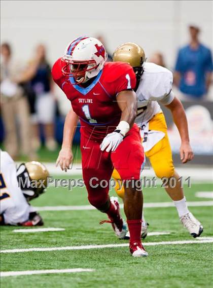 Thumbnail 1 in St. Thomas Aquinas vs. Skyline (Kirk Herbstreit National Kickoff Classic) photogallery.