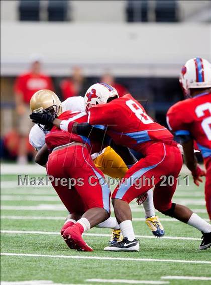 Thumbnail 3 in St. Thomas Aquinas vs. Skyline (Kirk Herbstreit National Kickoff Classic) photogallery.