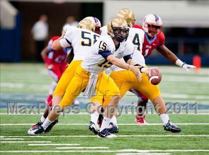 Thumbnail 2 in St. Thomas Aquinas vs. Skyline (Kirk Herbstreit National Kickoff Classic) photogallery.