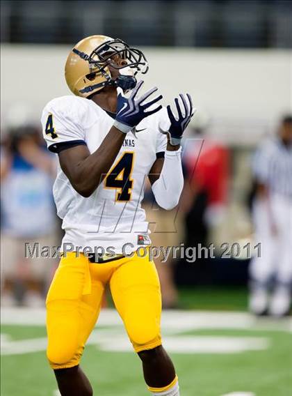 Thumbnail 2 in St. Thomas Aquinas vs. Skyline (Kirk Herbstreit National Kickoff Classic) photogallery.
