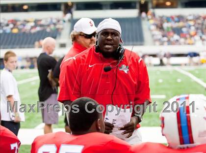 Thumbnail 3 in St. Thomas Aquinas vs. Skyline (Kirk Herbstreit National Kickoff Classic) photogallery.