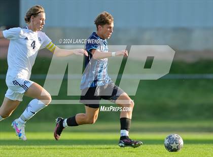 Thumbnail 2 in Valor Christian @ Columbine photogallery.