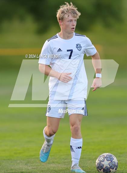 Thumbnail 3 in Valor Christian @ Columbine photogallery.