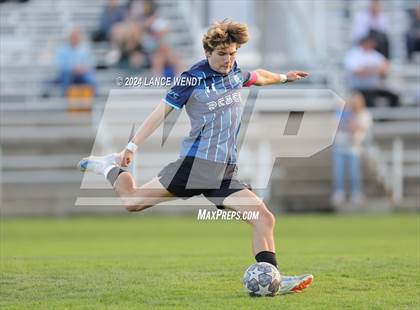 Thumbnail 3 in Valor Christian @ Columbine photogallery.