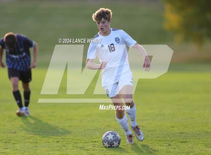 Thumbnail 2 in Valor Christian @ Columbine photogallery.