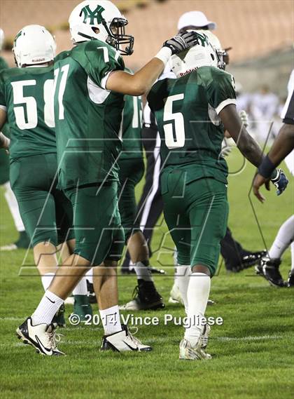 Thumbnail 3 in Hamilton vs. Sylmar (CIF L.A.C.S. D2 Final) photogallery.