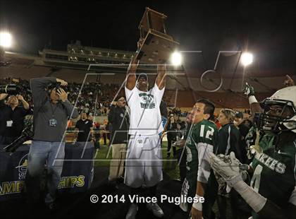 Thumbnail 2 in Hamilton vs. Sylmar (CIF L.A.C.S. D2 Final) photogallery.