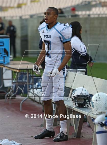 Thumbnail 3 in Hamilton vs. Sylmar (CIF L.A.C.S. D2 Final) photogallery.