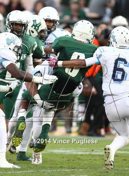 Thumbnail 3 in Hamilton vs. Sylmar (CIF L.A.C.S. D2 Final) photogallery.