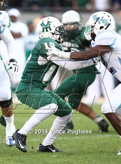 Thumbnail 3 in Hamilton vs. Sylmar (CIF L.A.C.S. D2 Final) photogallery.