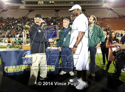 Thumbnail 2 in Hamilton vs. Sylmar (CIF L.A.C.S. D2 Final) photogallery.