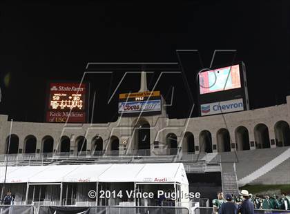 Thumbnail 3 in Hamilton vs. Sylmar (CIF L.A.C.S. D2 Final) photogallery.