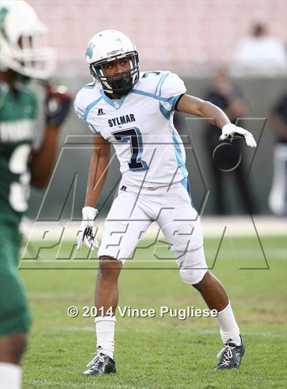 Thumbnail 2 in Hamilton vs. Sylmar (CIF L.A.C.S. D2 Final) photogallery.