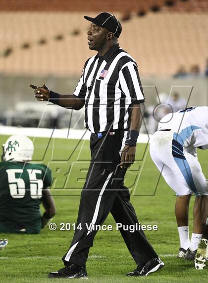 Thumbnail 2 in Hamilton vs. Sylmar (CIF L.A.C.S. D2 Final) photogallery.