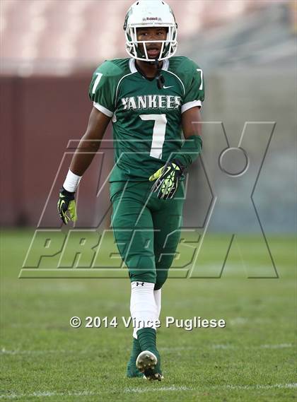 Thumbnail 1 in Hamilton vs. Sylmar (CIF L.A.C.S. D2 Final) photogallery.