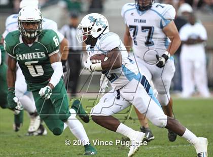 Thumbnail 1 in Hamilton vs. Sylmar (CIF L.A.C.S. D2 Final) photogallery.