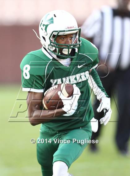 Thumbnail 3 in Hamilton vs. Sylmar (CIF L.A.C.S. D2 Final) photogallery.
