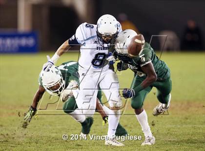 Thumbnail 2 in Hamilton vs. Sylmar (CIF L.A.C.S. D2 Final) photogallery.