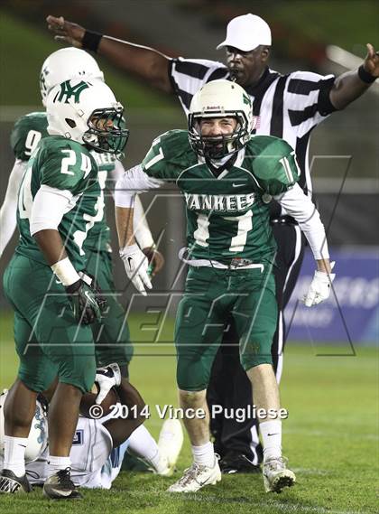 Thumbnail 1 in Hamilton vs. Sylmar (CIF L.A.C.S. D2 Final) photogallery.