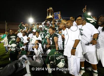 Thumbnail 2 in Hamilton vs. Sylmar (CIF L.A.C.S. D2 Final) photogallery.