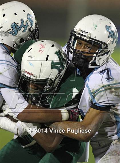 Thumbnail 3 in Hamilton vs. Sylmar (CIF L.A.C.S. D2 Final) photogallery.