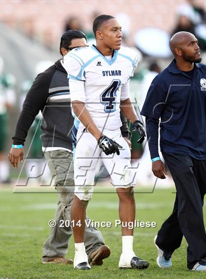 Thumbnail 2 in Hamilton vs. Sylmar (CIF L.A.C.S. D2 Final) photogallery.