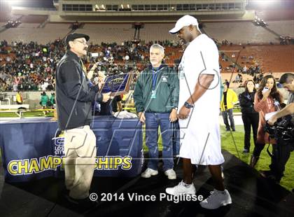 Thumbnail 1 in Hamilton vs. Sylmar (CIF L.A.C.S. D2 Final) photogallery.