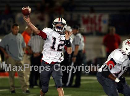Thumbnail 2 in Poly vs. King photogallery.