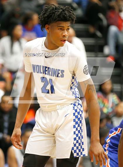 Thumbnail 1 in East Saint Louis @ Vashon Varsity photogallery.