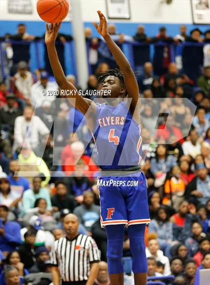 Thumbnail 2 in East Saint Louis @ Vashon Varsity photogallery.