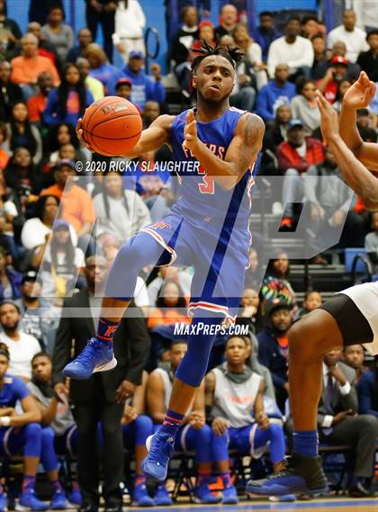 Thumbnail 2 in East Saint Louis @ Vashon Varsity photogallery.