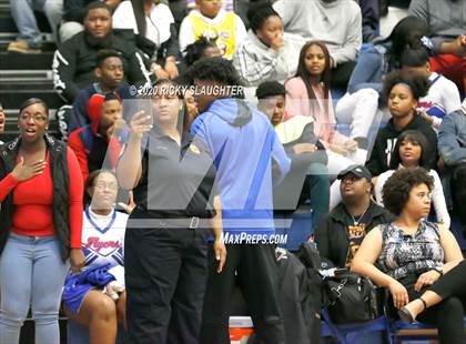 Thumbnail 2 in East Saint Louis @ Vashon Varsity photogallery.