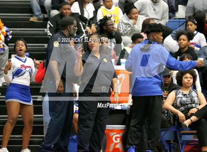 Thumbnail 3 in East Saint Louis @ Vashon Varsity photogallery.