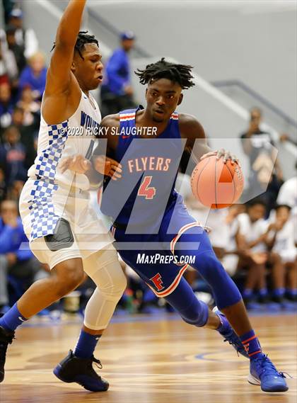 Thumbnail 3 in East Saint Louis @ Vashon Varsity photogallery.