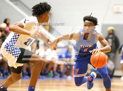 Thumbnail 3 in East Saint Louis @ Vashon Varsity photogallery.