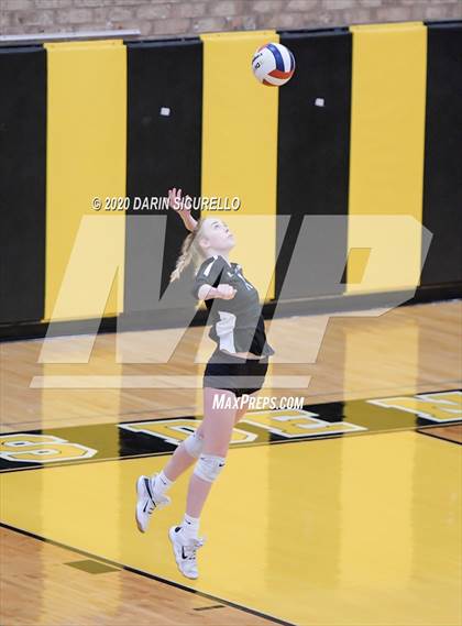 Thumbnail 1 in Valley Christian vs. Pusch Ridge Christian Academy (AIA 3A Round 1 Playoff) photogallery.