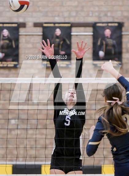 Thumbnail 3 in Valley Christian vs. Pusch Ridge Christian Academy (AIA 3A Round 1 Playoff) photogallery.