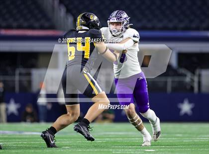 Thumbnail 3 in Tolar @ Timpson (UIL 2A D1 Football Final) photogallery.