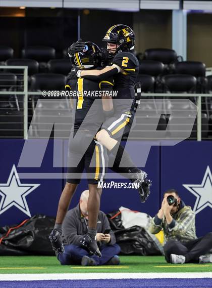 Thumbnail 3 in Tolar @ Timpson (UIL 2A D1 Football Final) photogallery.