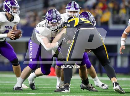 Thumbnail 3 in Tolar @ Timpson (UIL 2A D1 Football Final) photogallery.