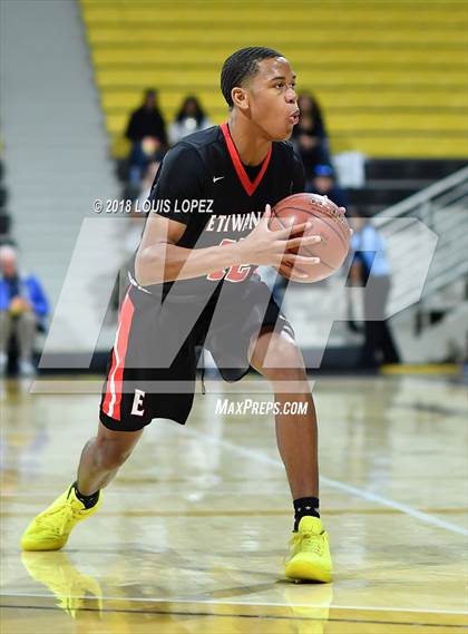 Thumbnail 2 in Etiwanda @ Sierra Canyon (CIF Open DIV Southern Regional Final) photogallery.