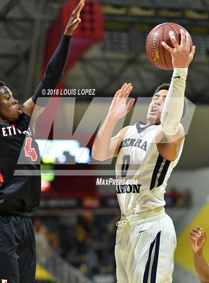 Thumbnail 2 in Etiwanda @ Sierra Canyon (CIF Open DIV Southern Regional Final) photogallery.