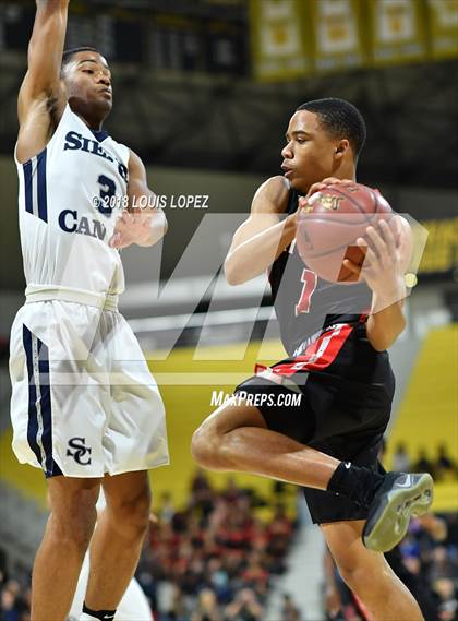 Thumbnail 2 in Etiwanda @ Sierra Canyon (CIF Open DIV Southern Regional Final) photogallery.