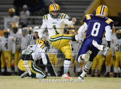 Thumbnail 2 in Captain Shreve vs. Thibodaux (LHSAA Class 5A First Round) photogallery.