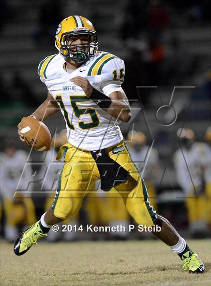 Thumbnail 2 in Captain Shreve vs. Thibodaux (LHSAA Class 5A First Round) photogallery.