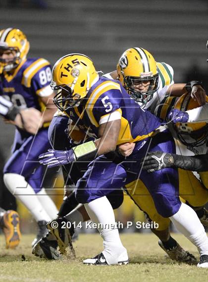 Thumbnail 1 in Captain Shreve vs. Thibodaux (LHSAA Class 5A First Round) photogallery.