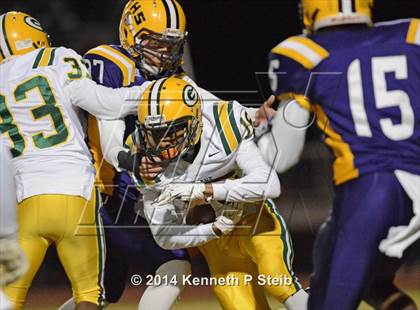 Thumbnail 2 in Captain Shreve vs. Thibodaux (LHSAA Class 5A First Round) photogallery.