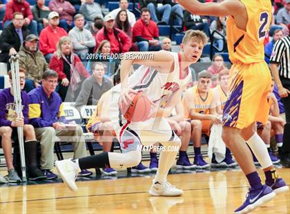 Thumbnail 3 in Edgewood vs. Pottsboro (UIL 3A Area Playoff) photogallery.