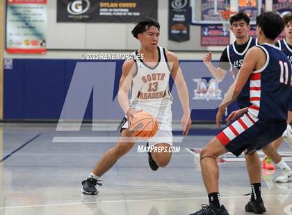 Thumbnail 2 in La Salle vs South Pasadena (Rose City Round Ball Classic) photogallery.